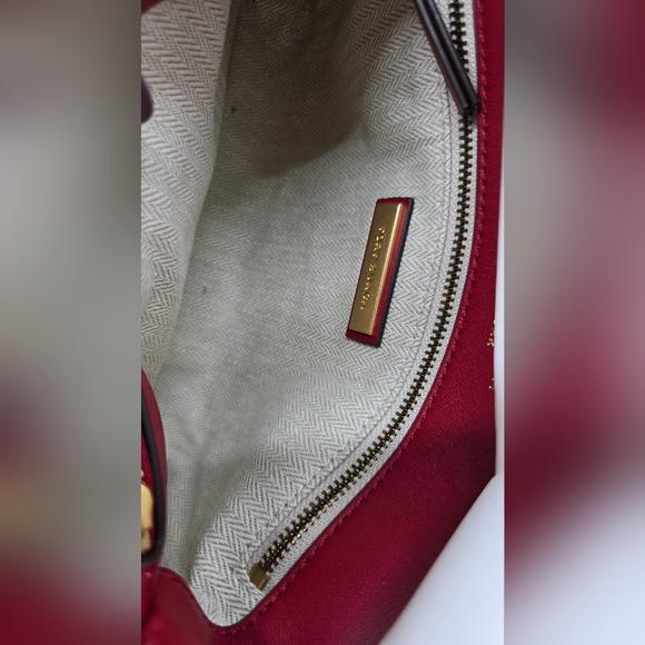 Tory Burch Willa Boucle Small Shoulder Bag - Picture 11 of 14